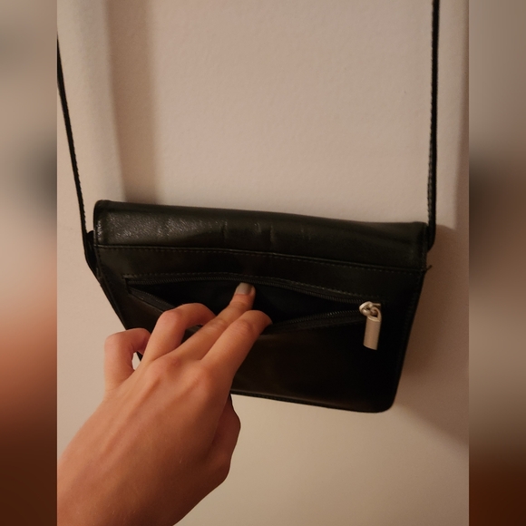 Vintage Black Leather Purse - Picture 3 of 4